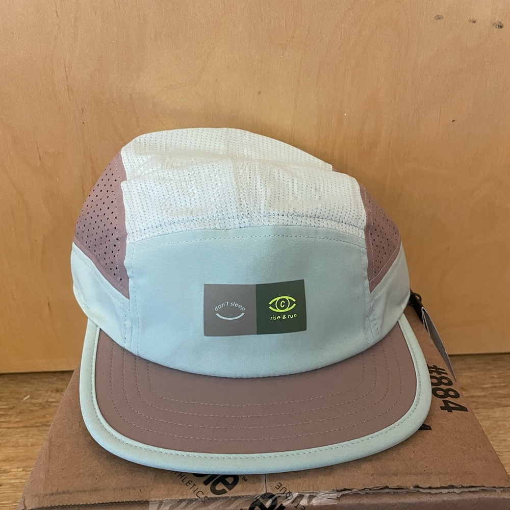 NWT Ciele ALZ running cap in brown/light green “morning run”